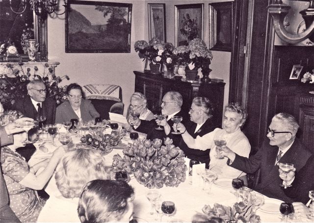Een welgemeende toast op mevrouw Dinckelmans die in de vereniging had bedongen dat er altijd een welgemeende toast werd uitgebracht.